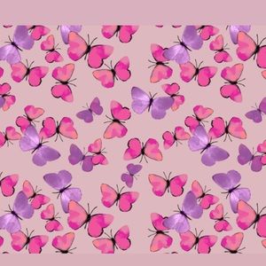 Meet your Posher, Larissa